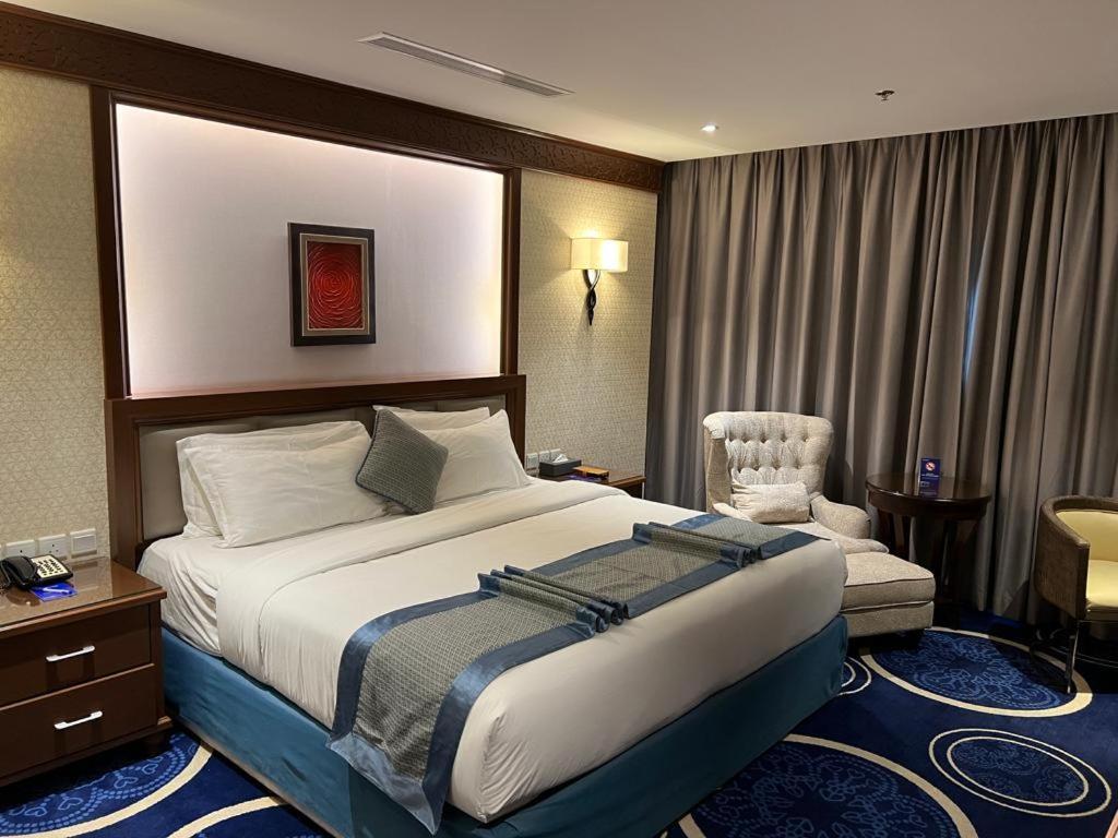 Swiss In Tabuk Hotel Eksteriør bilde